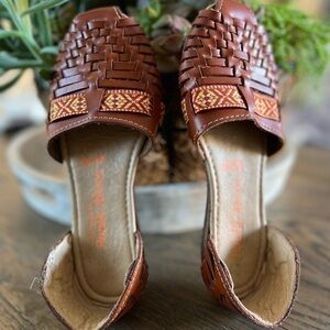Artesanias Paola alexa sandals